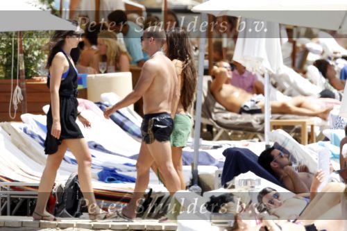 Ibiza 28 juli 2010
Wesley Sneijder en Yolanthe Cabau Sneijder op het strand bij Blue Marlin op hun huwelijksreis. Ze hebben een huis gehuurd op ibiza.
Peter Smulders bv