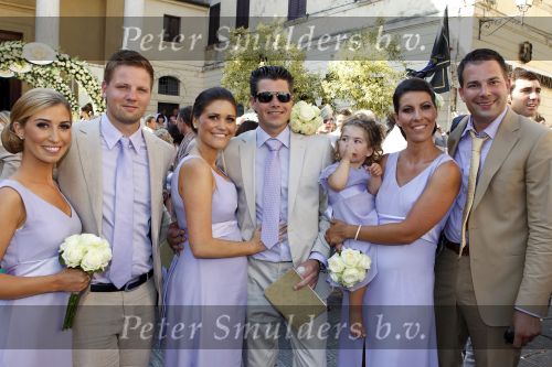 Sienna 17 juli 2010
Yolanthe Cabau v Kasbergen en Wesley Sneijder trouwen in Italie. vlnr Raquel met man Calim ( m) zwanger en rechts Nathalia zwanger met hun mannen. Zussen van Yolanthe
Peter Smulders bv