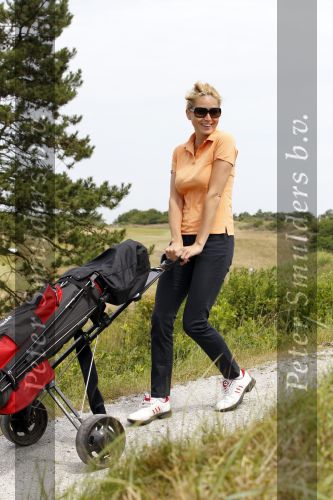 Wassenaar 5 juli 2010
Golfwedstrijd op de Haagsche golfclub voor het goede doel. Zangeres Dominique v Hulst
Peter Smulders bv
