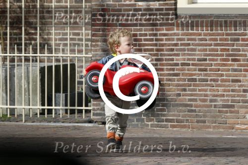 Amsterdam 15 september 2011
Alain Clark met zijn zoontje in de speeltuin.
Peter Smulderrs bv