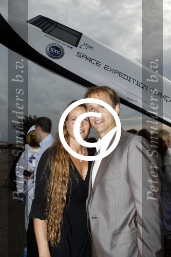 Noordwijk 26 augustus 2011
Opening en VIP avond miljonair summerfair in huis ter Duin. Armin v Buuren met zijn vrouw
Peter Smulders bv