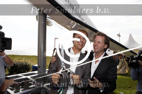 Noordwijk 26 augustus 2011
Opening en VIP avond miljonair summerfair in huis ter Duin. Armin v Buuren met Michiel Mol en Erica Terpstra
Peter Smulders bv