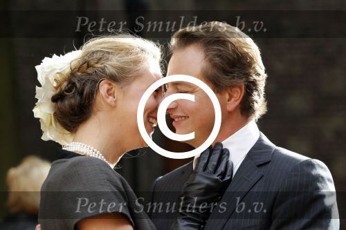Den haag 11 september 2011
Barry Madlener met zijn vriendin Veronique Haarsma op het binnenhof.
Peter Smulders bv