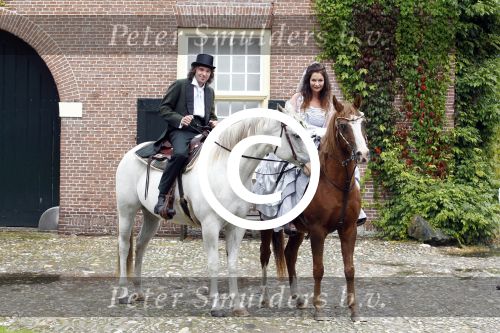Loenen 27 augustus 2011
Trouwen van Thierry Duval en Belinda Meuldijk in kasteel ter Horst. Zoon Robert en Joshi zijn er natuurlijk bij.
Peter Smulders bv