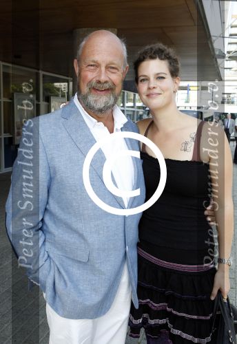 Amsterdam 3 september 2011
Premiere de zonnebloem in de meervaart. Bert Simhoffer met vrouw
Peter Smulders bv