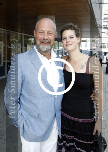 Amsterdam 3 september 2011
Premiere de zonnebloem in de meervaart. Bert Simhoffer met vrouw
Peter Smulders bv