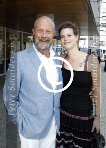 Amsterdam 3 september 2011
Premiere de zonnebloem in de meervaart. Bert Simhoffer met vrouw
Peter Smulders bv