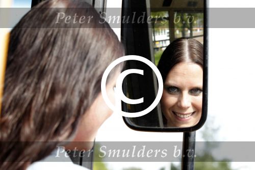 Amsterdam 2 september 2011
Presentatie tv station Peter Jan Rens. Hij gaat oa uitzenden vanuit een amerikaanse schoolbus. Bianca Leusink
Peter Smulders bv