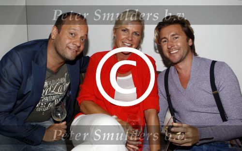 Hilversum 24 augustus 2011
Najaarspresentatie RTL in studio 24 op het mediapark. Irene Moors met Carlo Boszhard en vriend
Peter Smulders bv