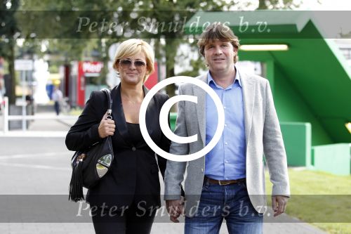 Hilversum 1 september 2011
Najaarspresentatie van de publieke omroep op het mediapark. Caroline Tensen en partner Peter Gallas
Peter Smulders bv