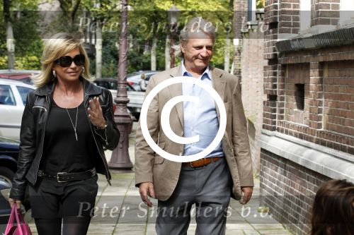 Amsterdam 5 september 2011
Hans en Connie Breukhoven brengen hun kleinkinderen Soraiya en Sammie naar het kinderdagverblijf.
Peter Smulders bv