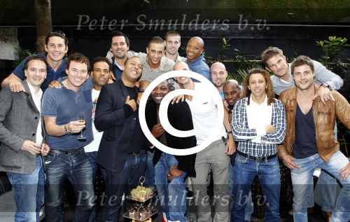Amsterdam 5 september 2011
Dad\'s moment bij Dr Fish. met oa Koertjan de Bruijn Casper Burgi Yes R Manuel Venderbos Sergio Zaandam en Jeffrey Spalder
Peter Smulders bv
