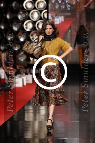 Vianen 15 september 2011
Modeshow Mix &Match van Danie Bles bij Miele.
Peter Smulders bv