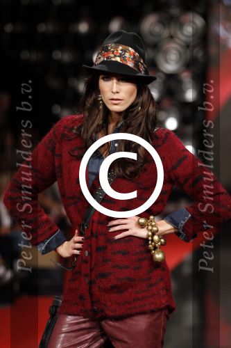 Vianen 15 september 2011
Modeshow Mix &Match van Danie Bles bij Miele.
Peter Smulders bv