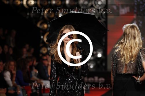 Vianen 15 september 2011
Modeshow Mix &Match van Danie Bles bij Miele.
Peter Smulders bv