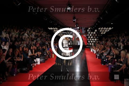 Vianen 15 september 2011
Modeshow Mix &Match van Danie Bles bij Miele.
Peter Smulders bv