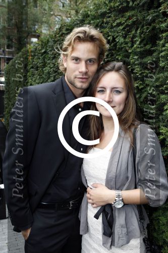 Amsterdam 25 augustus 2011
Jackie\'s best dressed feestje bij het college hotel. Nikkie Plessen presenteert het en Lieke v Lexmond word winnares. Dirk Taat met vriendin
Peter Smulders bv