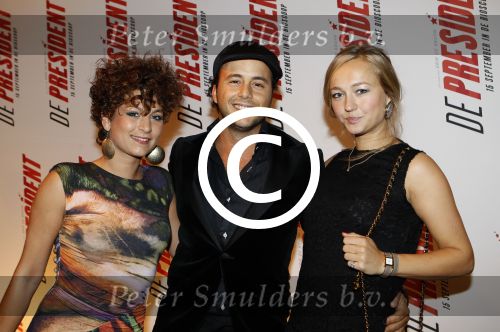 Amsterdam 7 september 2011
Premiere de President in Tuschinski. Eva v Wijdeven John Karthaus en caroline Spoor
Peter Smulders bv
