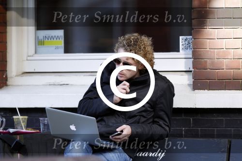 Amsterdam 15 september 2011
Ewout Genemans met Apple lap top op terras.
Peter Smulders bv
