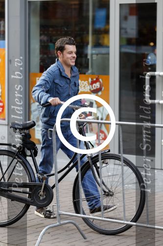 Amsterdam 5 september 2011
Filemon Wesselink op de fiets in adam.
Peter Smulders bv