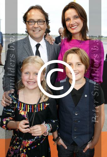 Valkenburg 31 augustus 2011
Premiere Soldaat van Oranje op vliegbasis Valkenburg. Fred Boot met vrouw en kinderen
Peter Smulders bv