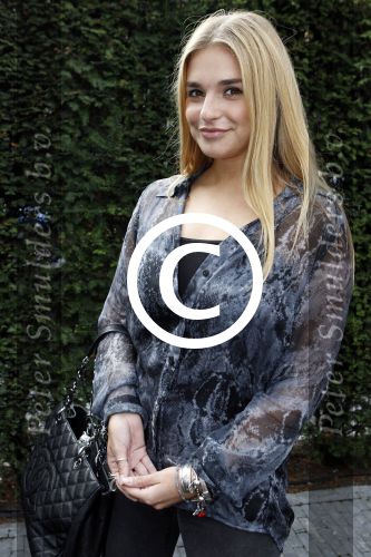 Amsterdam 25 augustus 2011
Jackie\'s best dressed feestje bij het college hotel. Nikkie Plessen presenteert het en Lieke v Lexmond word winnares. Gaby Blaaser
Peter Smulders bv