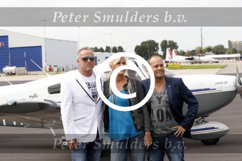 Rotterdam 15 augustus 2011
Presentatie nieuwe rtl programma Zie ze vliegen met oa Carlo Boszhard Gordon en Irene Moors op vliegveld Rotterdam Den Haag.
Peter Smulders bv