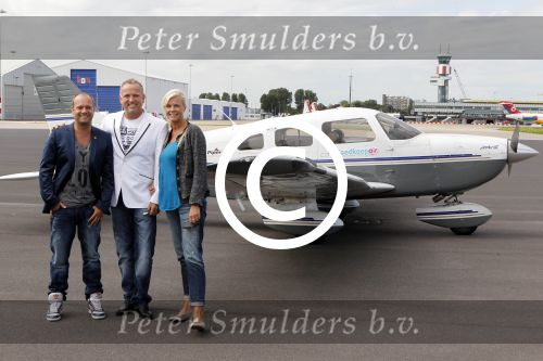 Rotterdam 15 augustus 2011
Presentatie nieuwe rtl programma Zie ze vliegen met oa Carlo Boszhard Gordon en Irene Moors op vliegveld Rotterdam Den Haag.
Peter Smulders bv