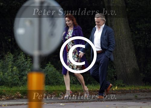 Amsterdam 12 september 2011
Hans Breukhoven hand in hand met Marian Mudder onderweg naar restaurant.
Peter Smulders bv