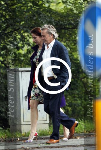 Amsterdam 12 september 2011
Hans Breukhoven hand in hand met Marian Mudder onderweg naar restaurant.
Peter Smulders bv