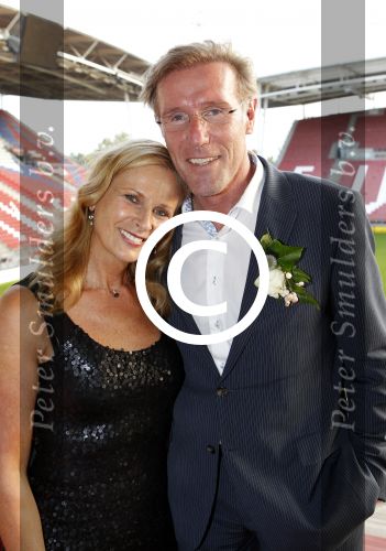 Utrecht 12 september 2011
Presentatie boek Hans v Breukelen in stadion Galgenwaard. Hans met zijn vriendin
Peter Smulders bv