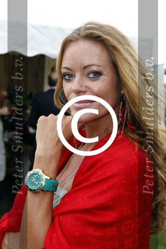 Noordwijk 26 augustus 2011
Opening en VIP avond miljonair summerfair in huis ter Duin. Inge de Bruijn met Kyboe horloge
Peter Smulders bv