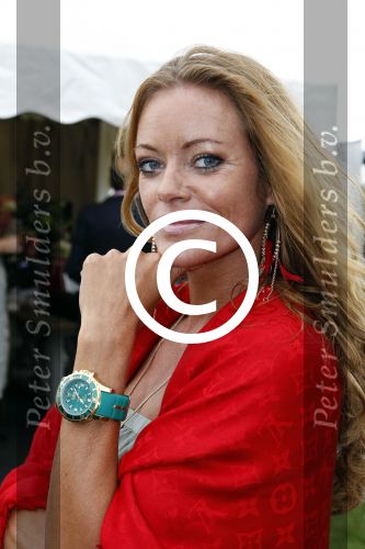 Noordwijk 26 augustus 2011
Opening en VIP avond miljonair summerfair in huis ter Duin. Inge de Bruijn met Kyboe horloge
Peter Smulders bv