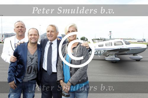 Rotterdam 15 augustus 2011
Presentatie nieuwe rtl programma Zie ze vliegen met oa Carlo Boszhard Gordon en Irene Moors op vliegveld Rotterdam Den Haag.
Peter Smulders bv