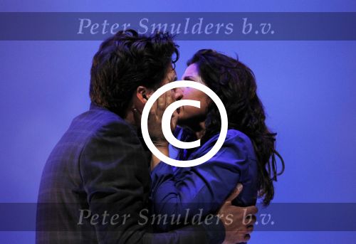 Amsterdam 5 september 2011
Presentatie when Harry met Sally in de meervaart met Isa Hoes Daniel Boissevain Sytske v d Ster Ad Knippels Margreet Boersbroek en Rein Hofman.
Peter Smulders bv