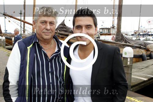 Volendam 14 september 2011
Jan Smit en leontien v Moorsel bij presentatie aktie 100% NL en C&A in Old Dutch. jan Smit metJ aap Buijs
Peter Smulders bv