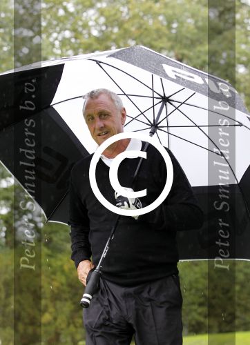 Hilversum 7 september 2011
Johan  Cruijff doet mee met de pro am van de klm open op de hilversumse golfclub. Johan speelt met Maarten Lafeber en zijn vrouw Danny is caddy van een spaanse vriend
Peter Smulders bv