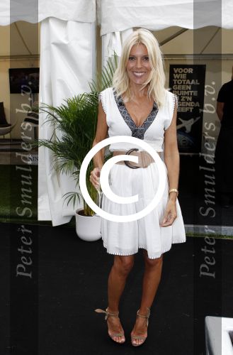 Noordwijk 26 augustus 2011
Opening en VIP avond miljonair summerfair in huis ter Duin. Judith Osborn
Peter Smulders bv