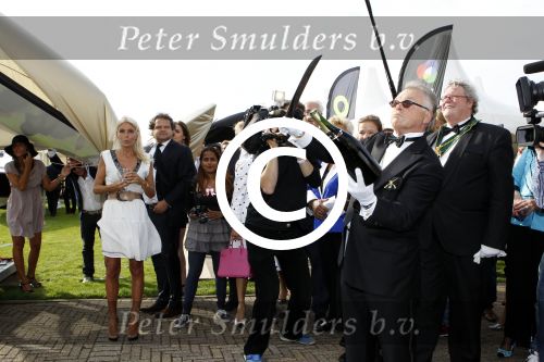Noordwijk 26 augustus 2011
Opening en VIP avond miljonair summerfair in huis ter Duin. Judith Osborn
Peter Smulders bv