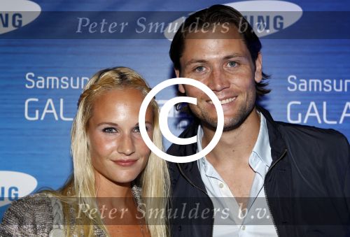 Amsterdam 23 augustus 2011
Presentatie nieuwe Samsung Tab bij little Buddha. Kimberly Klaver met vriend Bas Schothorst
Peter Smulders bv