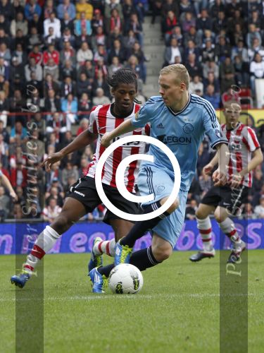 Eindhoven, 18 September 2011
PSV-AJAX, eindstand 2-2 Kompetitie  Seizoen 2011-2012
Kolbeinn Sigthorsson in duel met Georgino Wijnaldum
Foto Peter Smulders BV