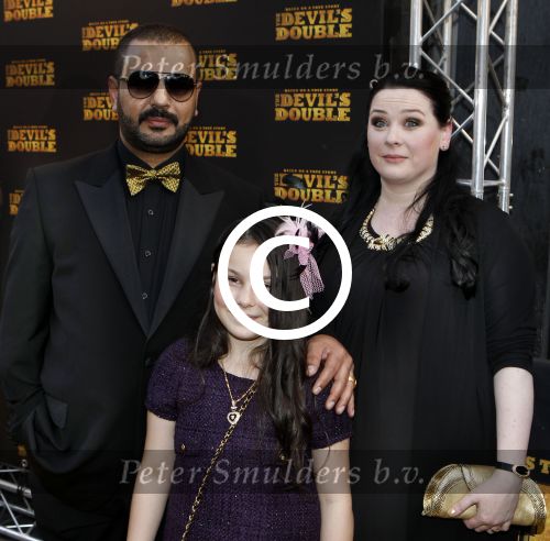 Amsterdam 5 september 2011
Premiere double trouble in tuschinski. Latif Yahia met vrouw en dochter
Peter Smulders bv