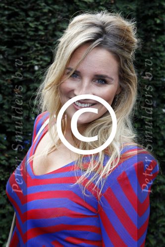 Amsterdam 25 augustus 2011
Jackie\'s best dressed feestje bij het college hotel. Nikkie Plessen presenteert het en Lieke v Lexmond word winnares. Lieke met zus Jetteke
Peter Smulders bv