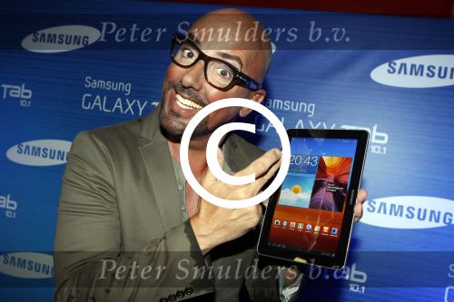 Amsterdam 23 augustus 2011
Presentatie nieuwe Samsung Tab bij little Buddha. Winston Gerschtanowitz en Renate Verbaan
Peter Smulders bv