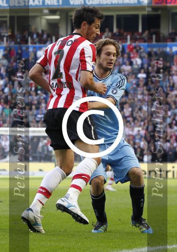 Eindhoven, 18 September 2011
PSV-AJAX, eindstand 2-2 Kompetitie  Seizoen 2011-2012
Manolev in duel met Daley Blind
Foto Peter Smulders BV