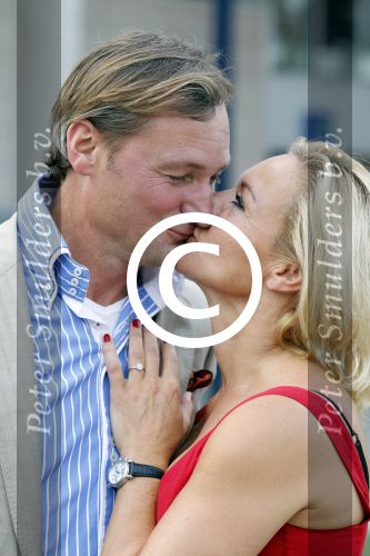Amsterdam 3 september 2011
Mariska v Kolck met haar vriend Edgar Peer waar ze een nmooie ring van heeft gekregen.
Peter Smulders bv