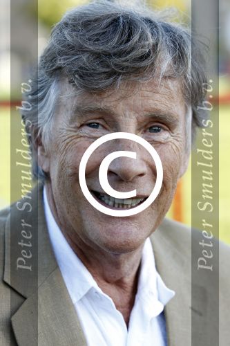 Amsterdam 15 augustus 2011
Premiere circus Renz in Amsterdam. Martin Gaus met kleinzoon en vrouw
Peter Smulders bv