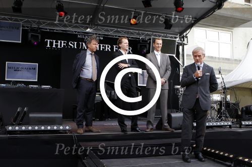 Noordwijk 26 augustus 2011
Opening en VIP avond miljonair summerfair in huis ter Duin. Ben Droste Harry v Hulten Michiel Mol en Yves Gijraths
Peter Smulders bv
