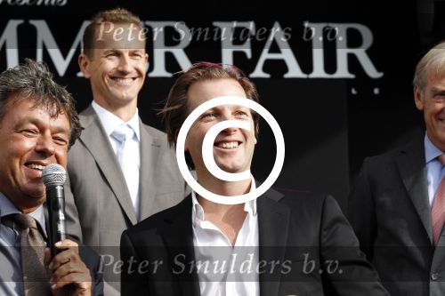 Noordwijk 26 augustus 2011
Opening en VIP avond miljonair summerfair in huis ter Duin. Ben Droste Harry v Hulten Michiel Mol en Yves Gijraths
Peter Smulders bv