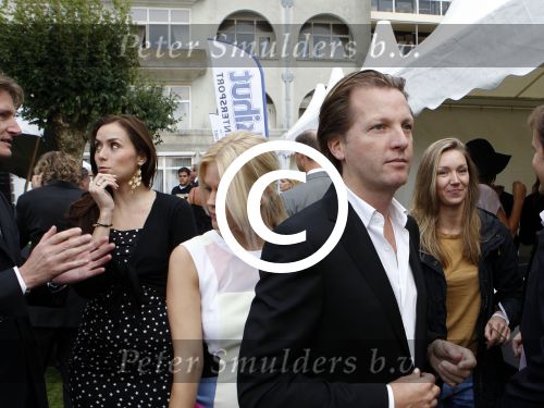 Noordwijk 26 augustus 2011
Opening en VIP avond miljonair summerfair in huis ter Duin. Michiel Mol met Marlous Mens
Peter Smulders bv